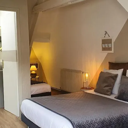 Отель Le Domaine D'herambault 2*