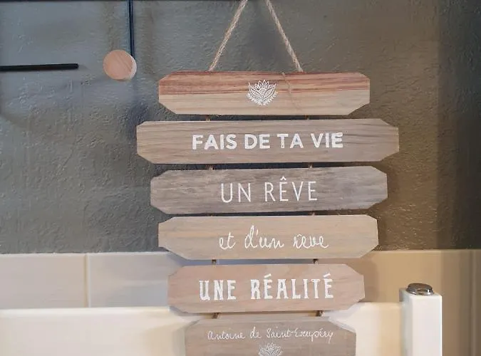 Le Domaine D'hérambault Hotel